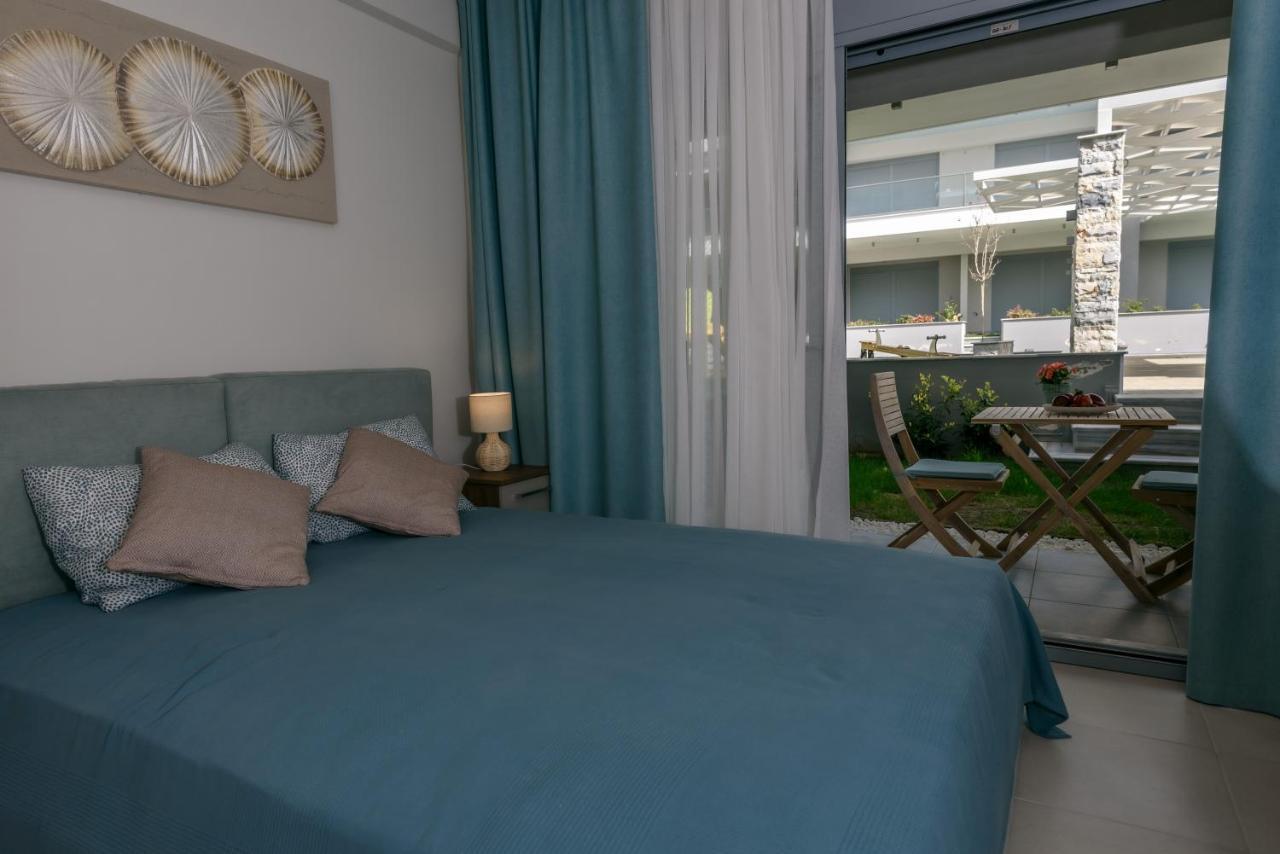 Itaka Studio Apartments - Halkidiki Suites Com Nikiti  Zewnętrze zdjęcie