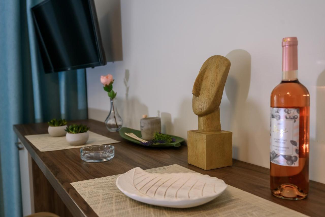 Itaka Studio Apartments - Halkidiki Suites Com Nikiti  Zewnętrze zdjęcie
